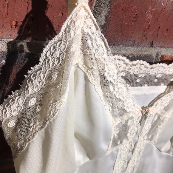 Vintage Camisole Gorgeous Lace Dixie Belle Top - Picture 3 of 8